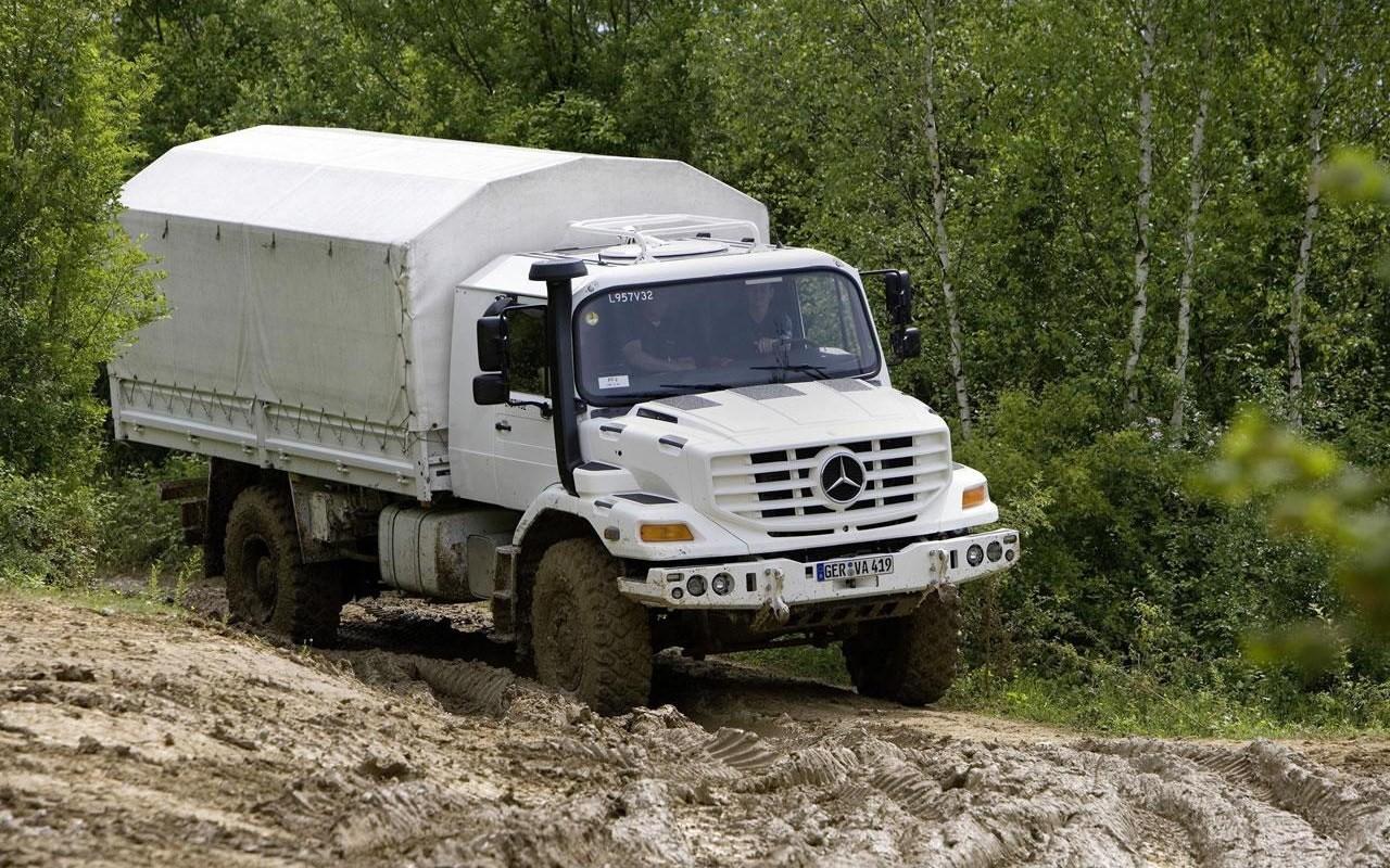 обои Mercedes-Benz Zetros III фото