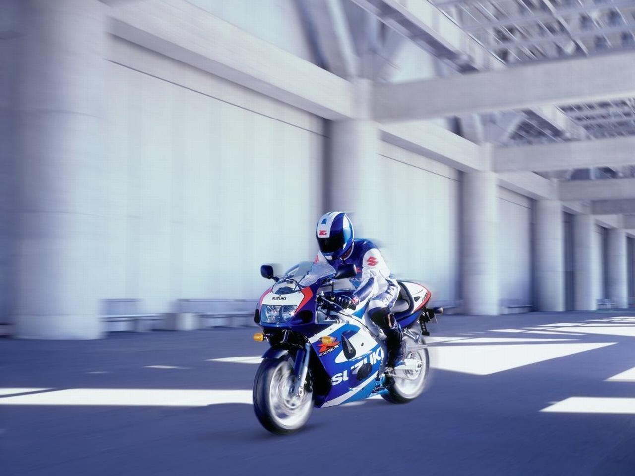 обои Suzuki GSX R фото