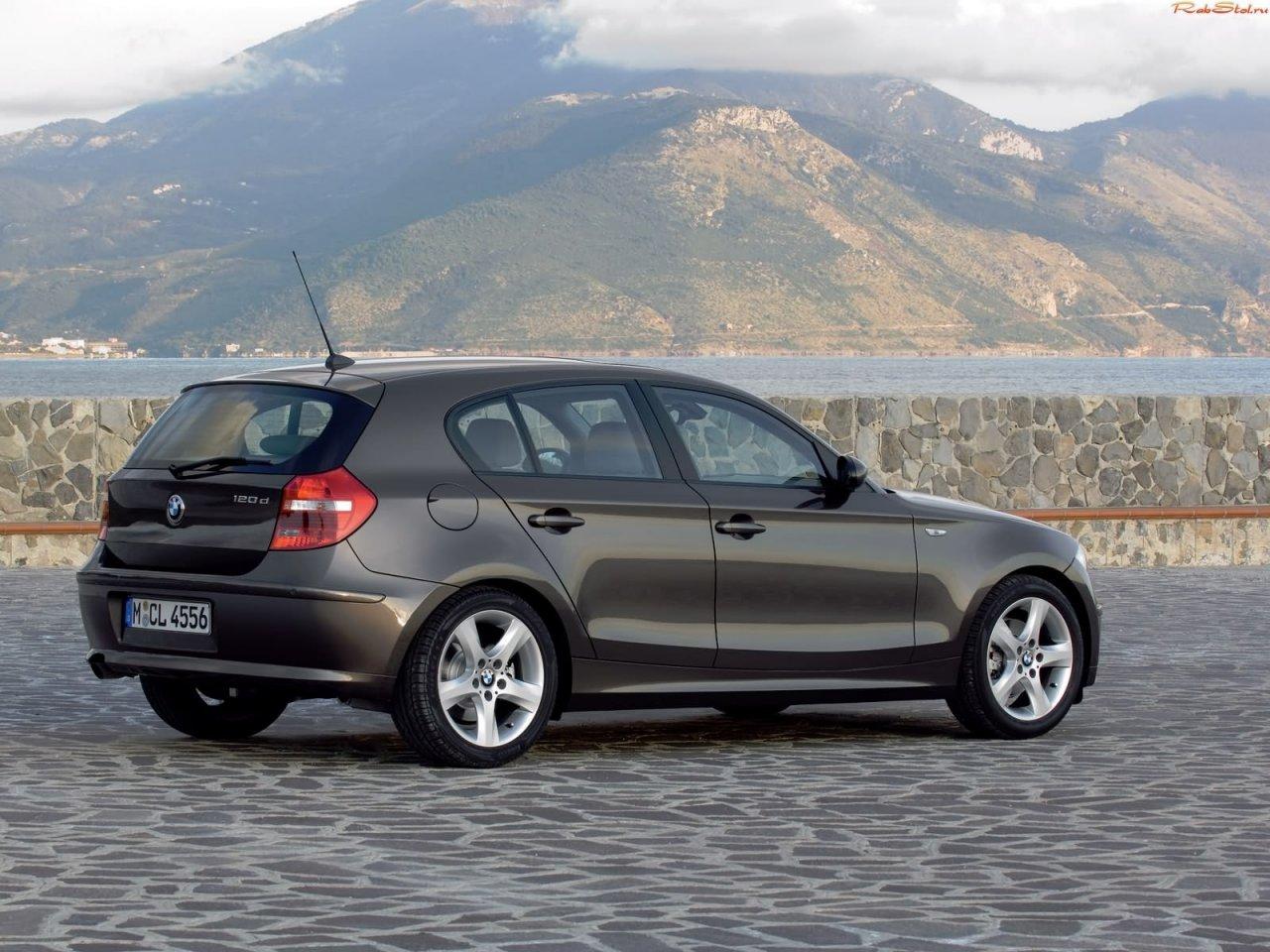 обои BMW 1 in rock фото