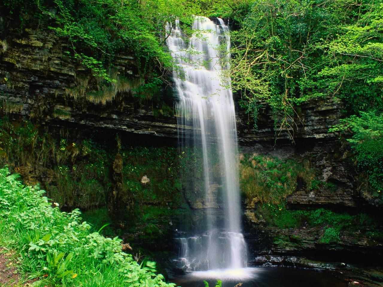 обои Glencar Waterfall, County Leitrim, Connaught, Ireland фото