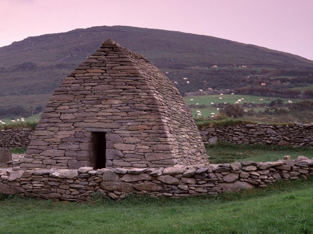 обои Gallarus Oratory, Ireland фото