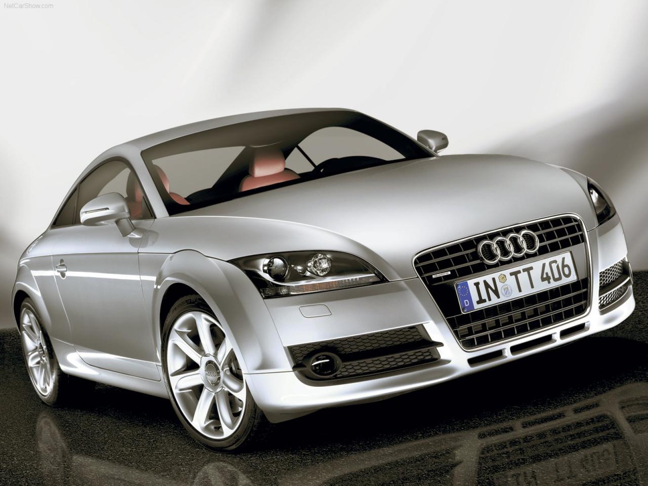 обои Audi-TT Coupe 2007 отражение фото