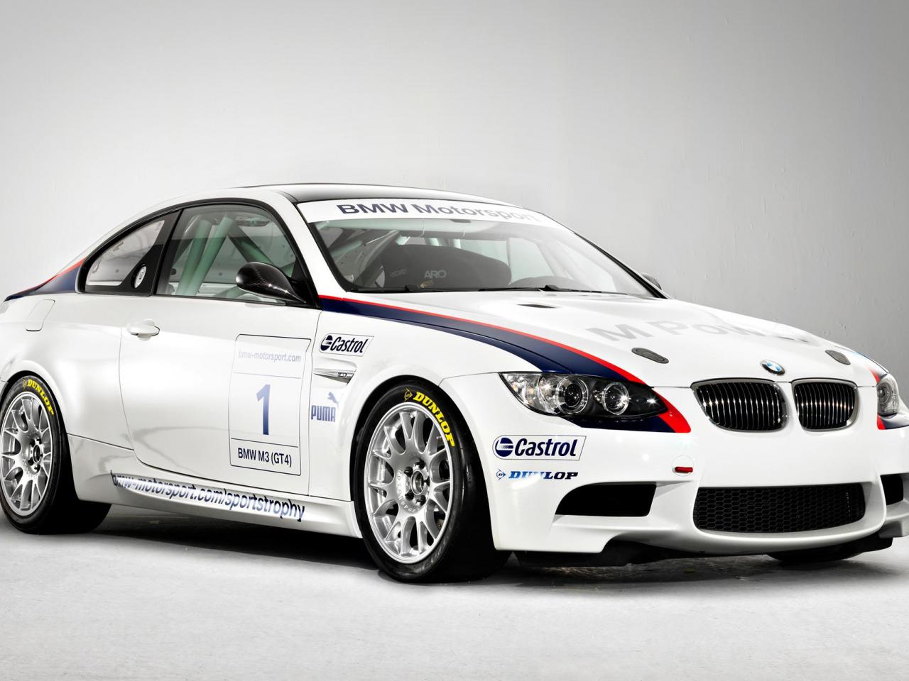 обои BMW M3 GT4 фото