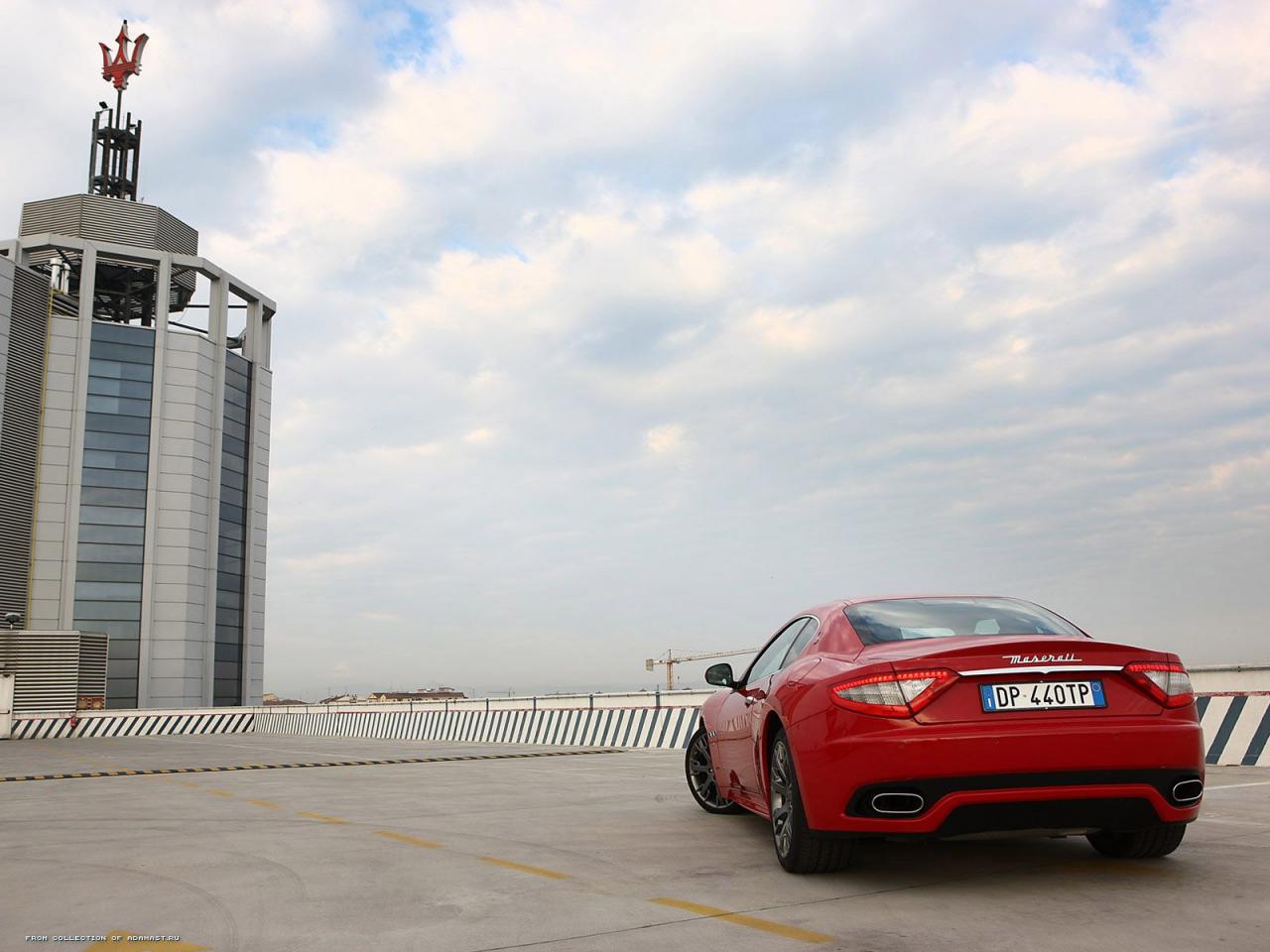 обои Maserati  GranTurismo S фото