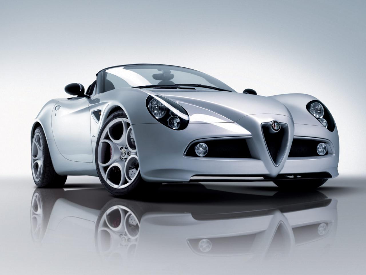 обои Alfa Romeo 8C Spider 2008 фото