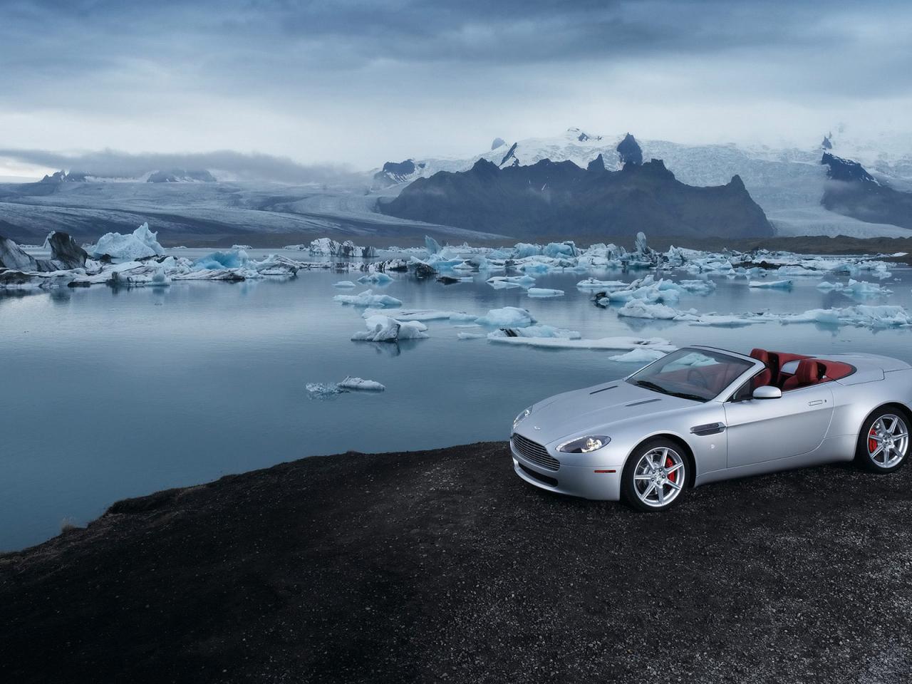 обои Aston-M Vantage-Roadster фото