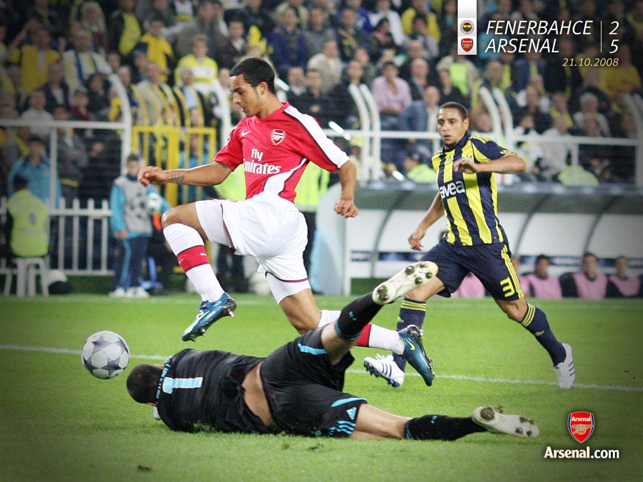 обои Fenerbahce 2-5 Arsenal фото