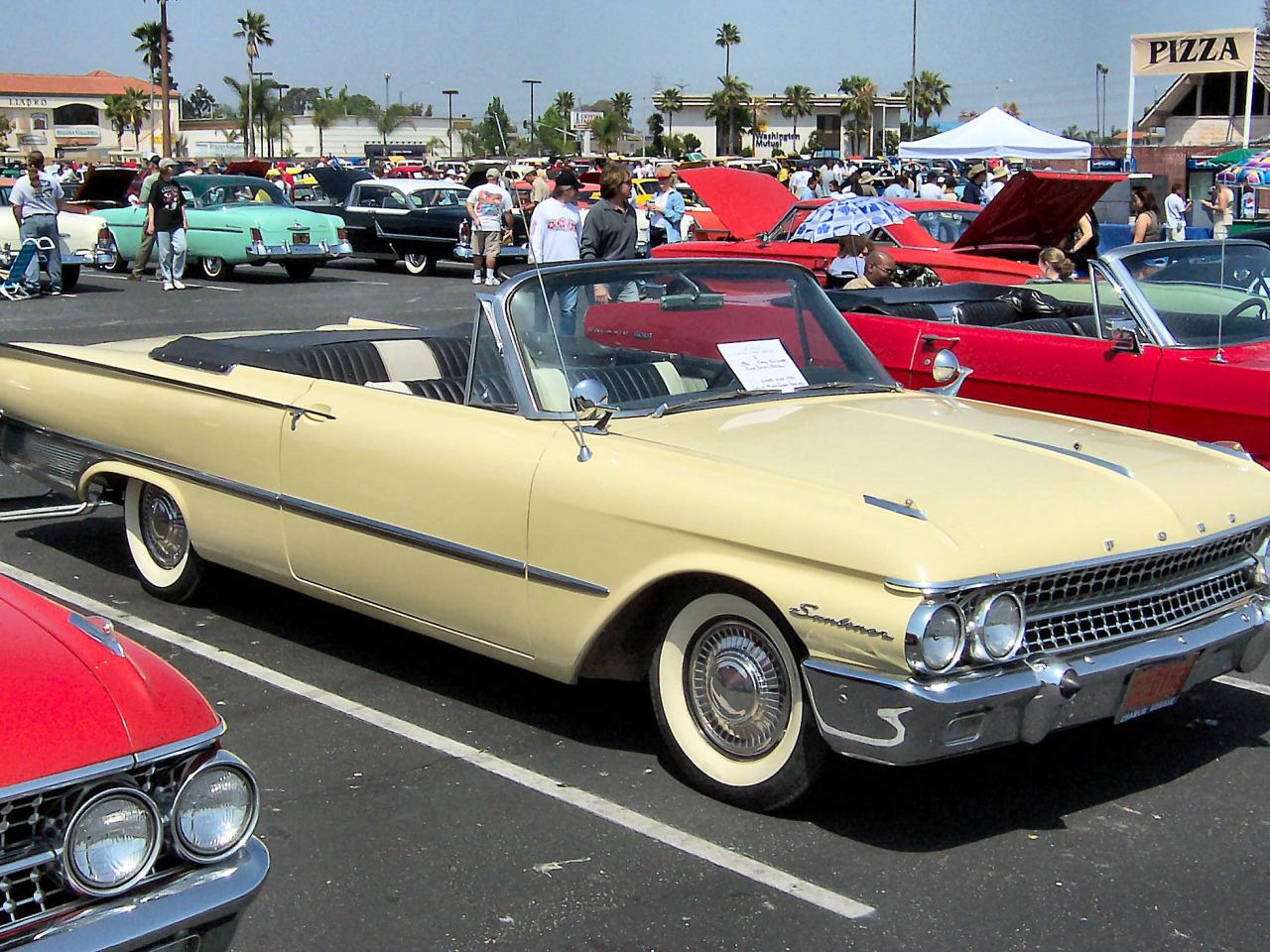 обои 1961 Ford Galaxie Sunliner фото