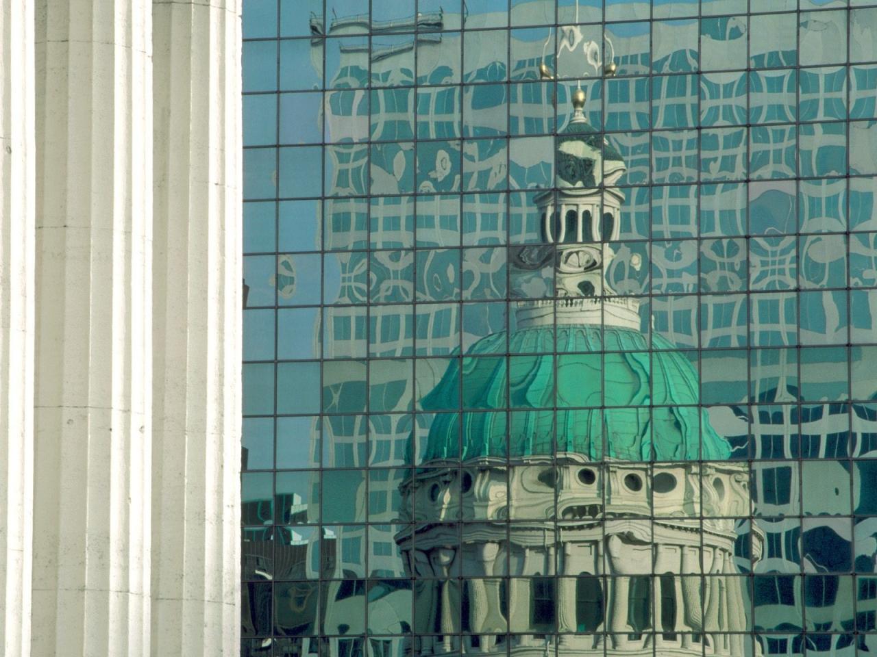 обои Courthouse reflections,St.Louis,Missouri фото