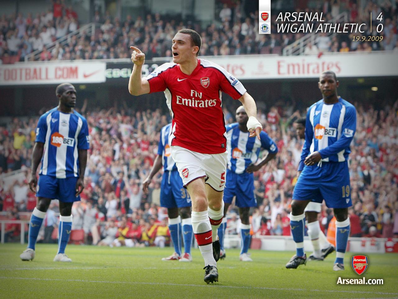 обои Arsenal 4-0 Wigan Athletic фото