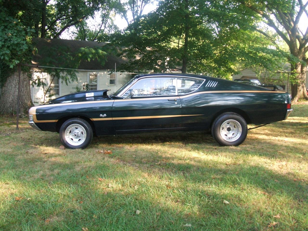 обои 1968 FORD TORINO GT фото