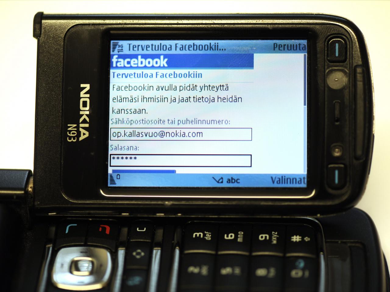 обои Nokia n 93 and  facebook фото