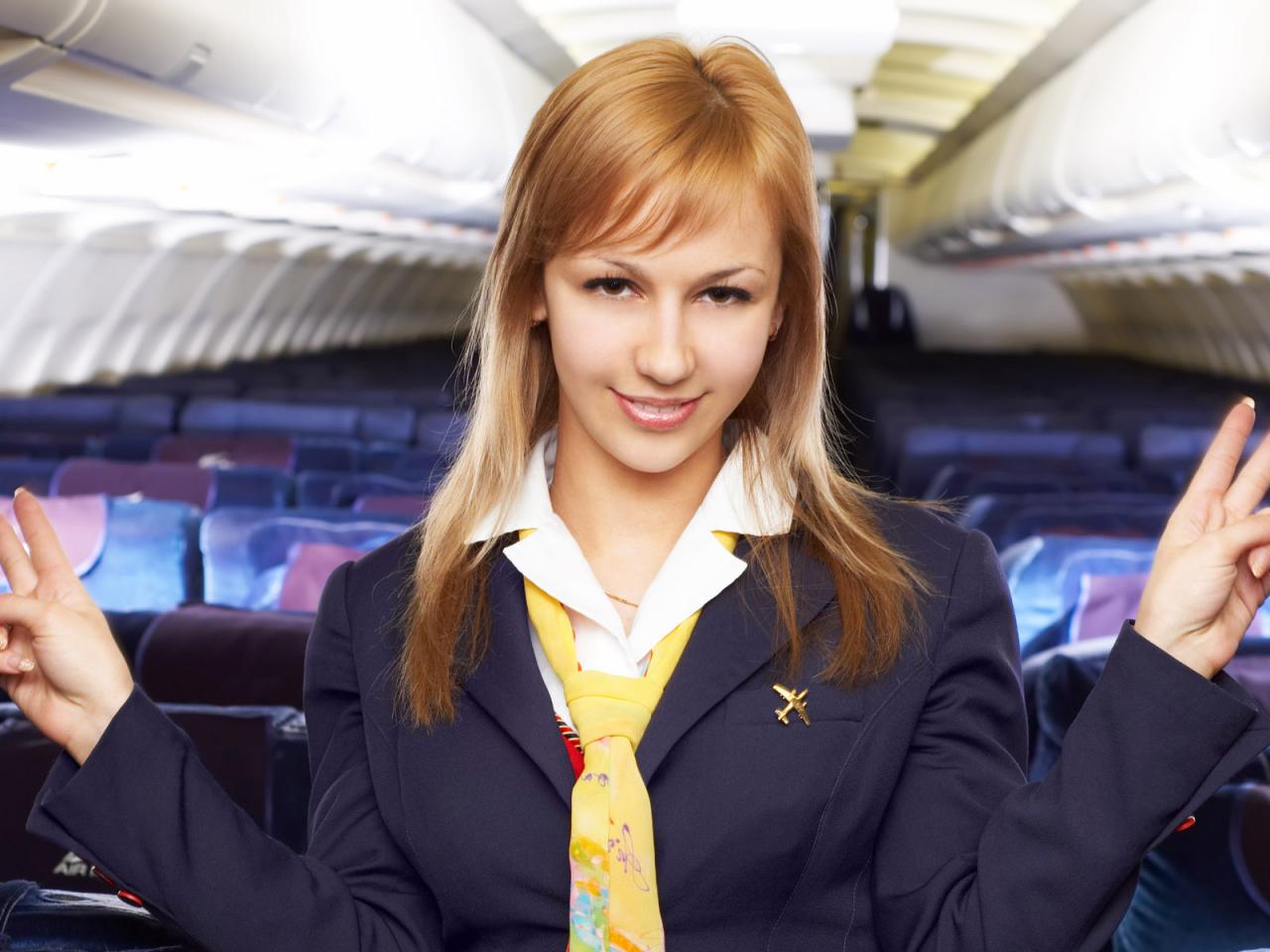 обои Beautiful stewardess фото