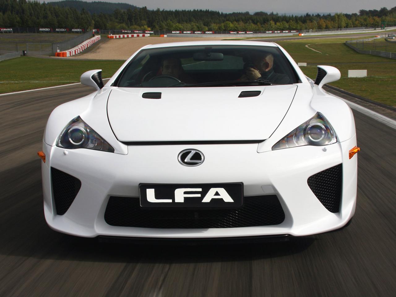 обои Lexus LFA спереди фото