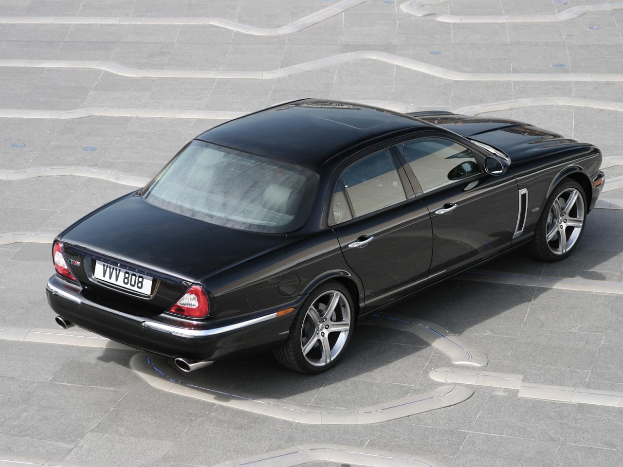 обои Jaguar XJR фото