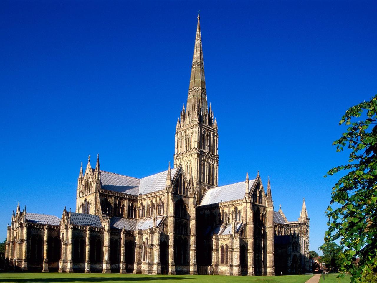 обои Salisbury Cathedral, Wiltshire, England фото