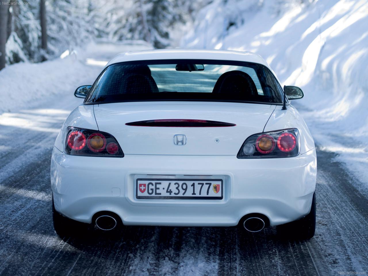 обои Honda S2000 Ultimate Edition белая фото