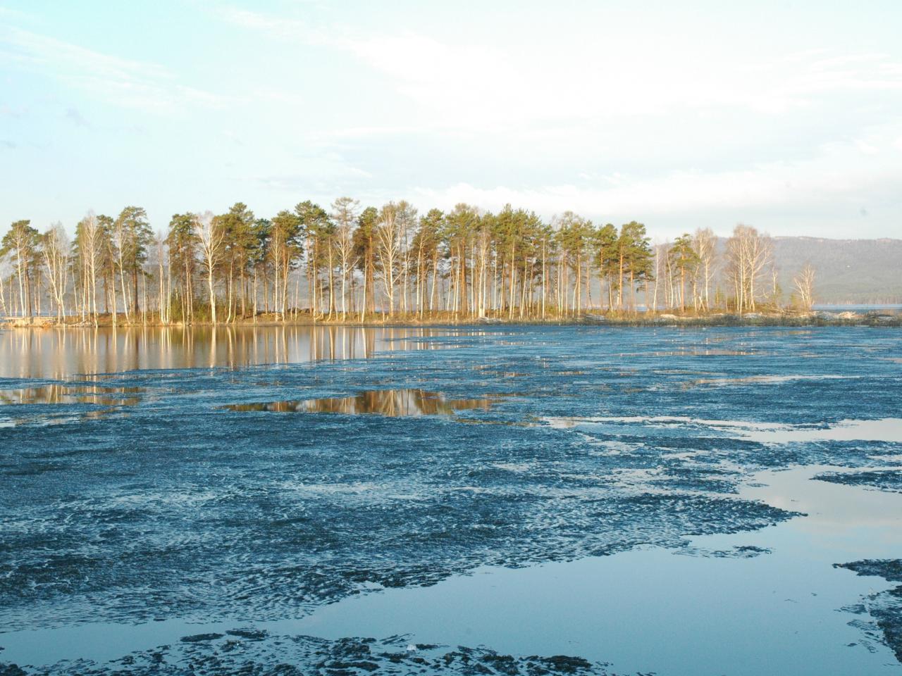 обои Озеро Тургояк фото