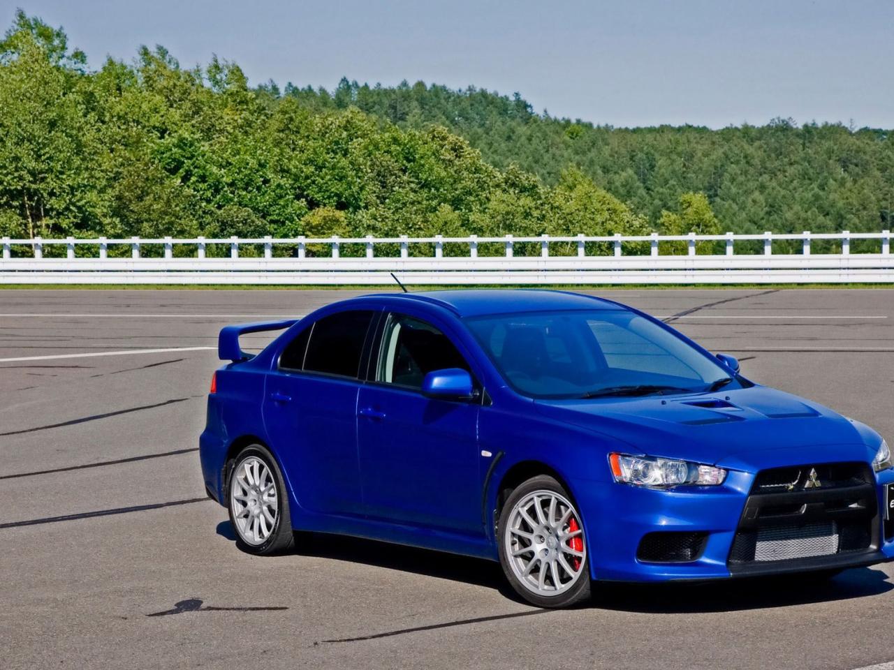 обои Lancer Evolution синего цвета фото