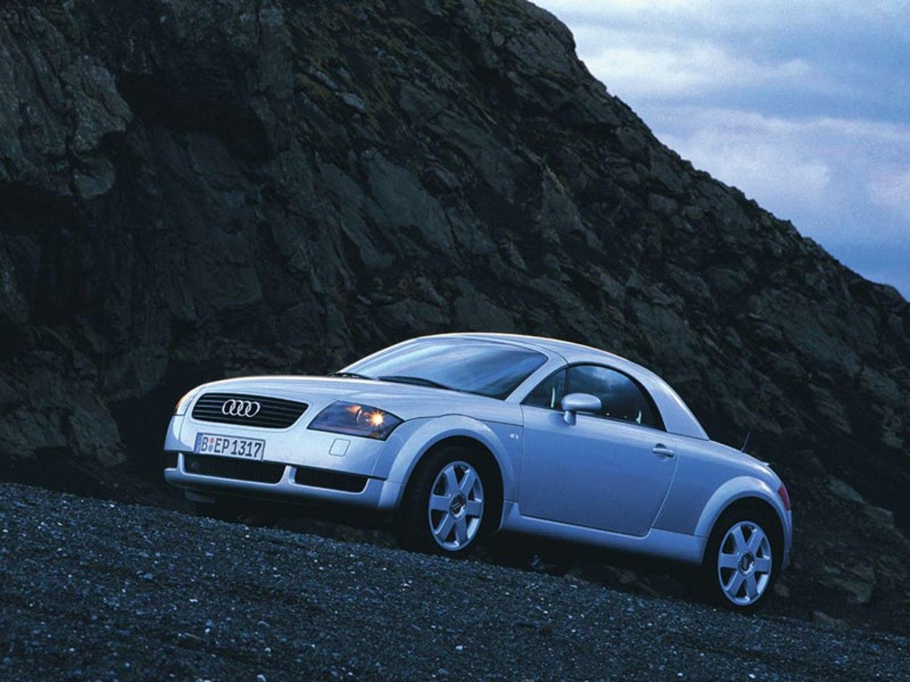 обои Audi TT in mountains фото