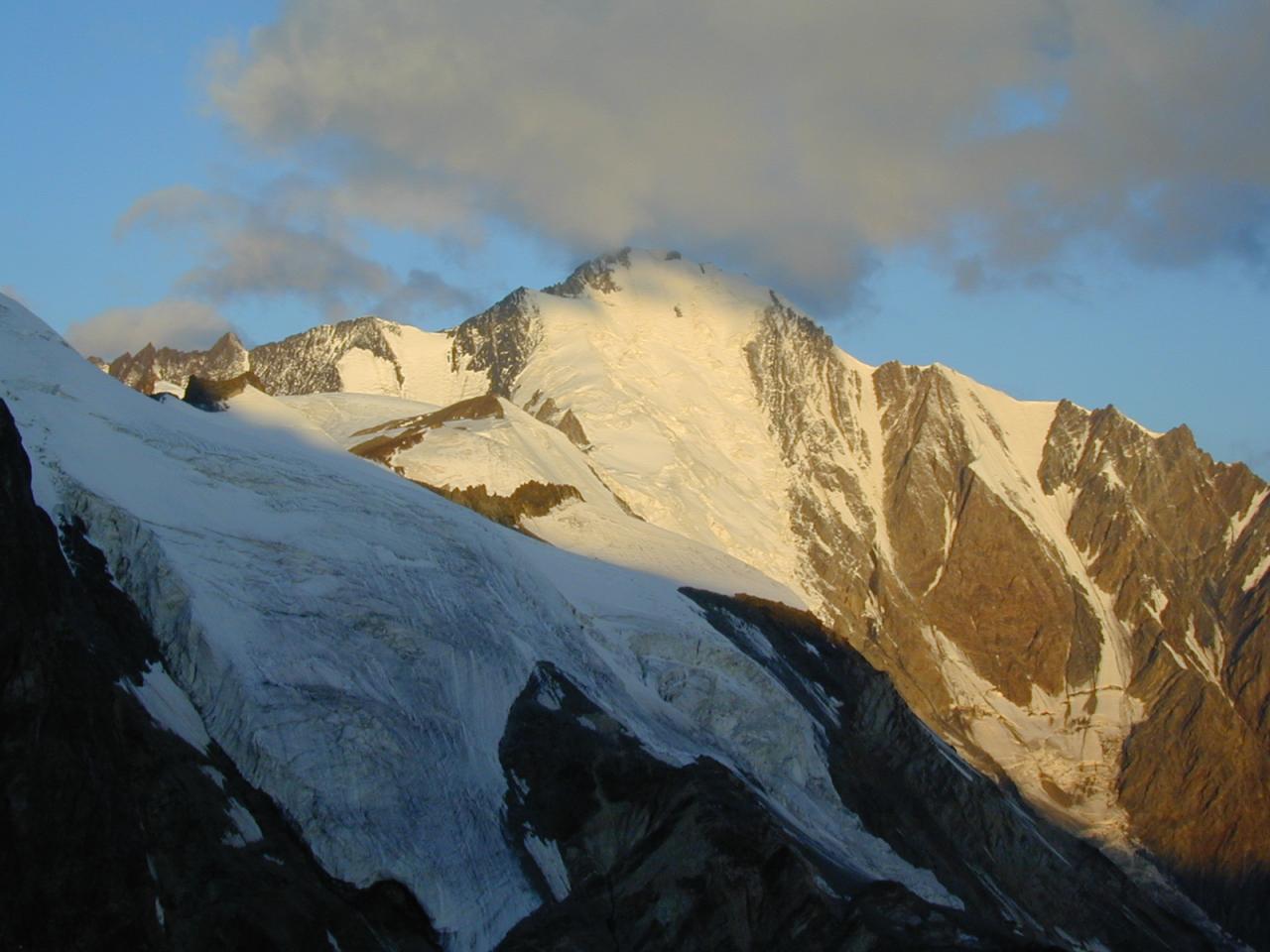 обои Гора Казбек закат фото