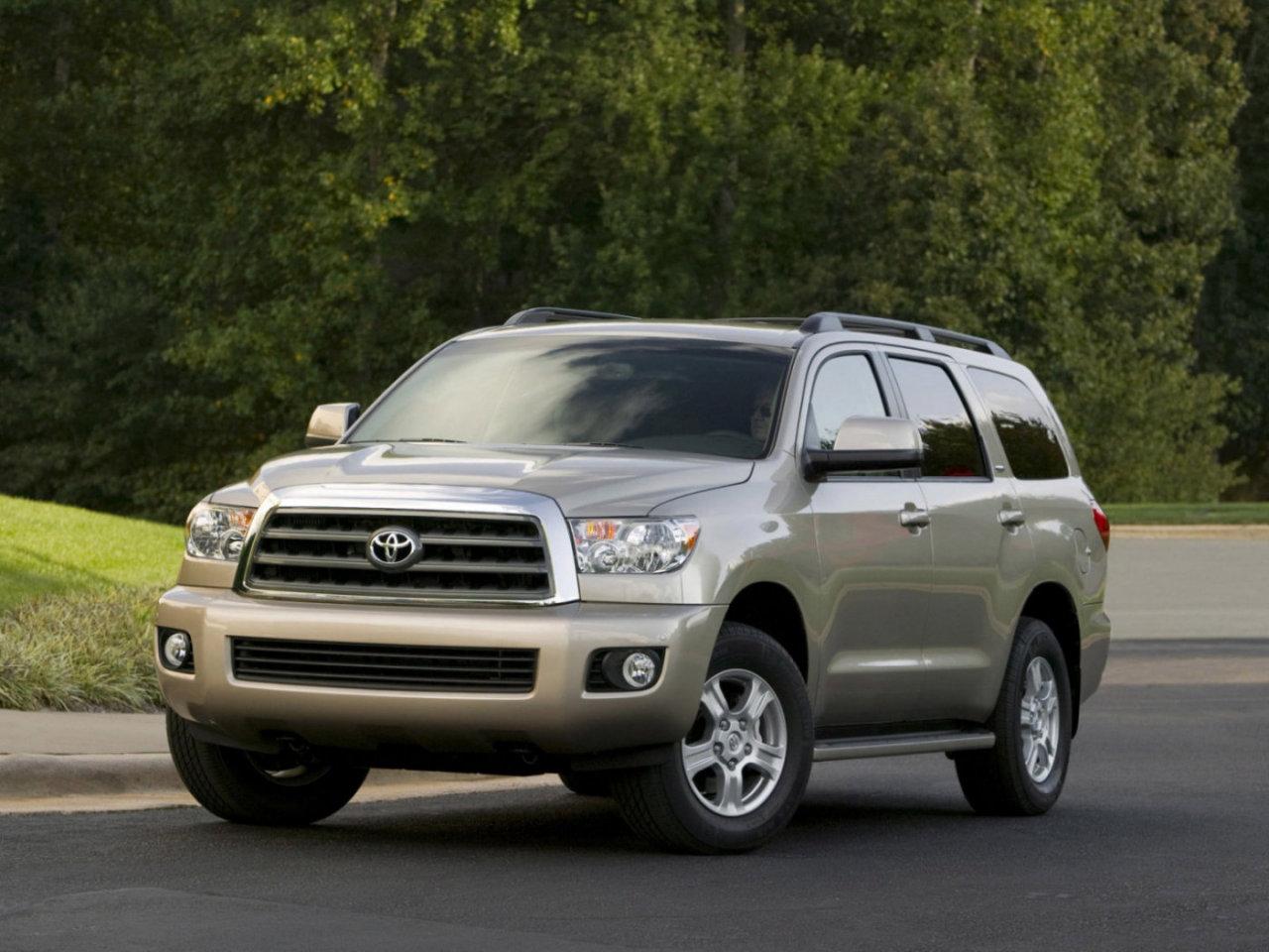 обои Toyota Sequoia 2010 серый фото