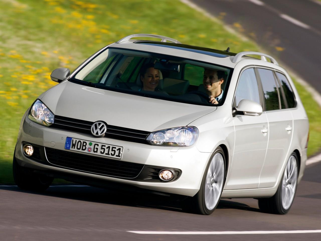 обои Volkswagen Golf Estate 2010 спреди фото