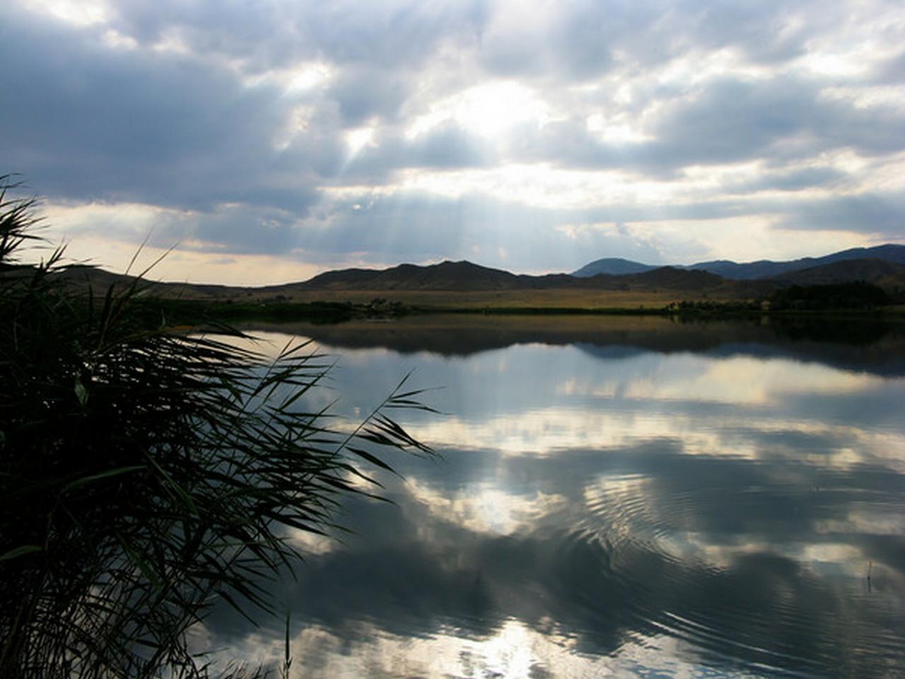 обои Озеро крымское фото