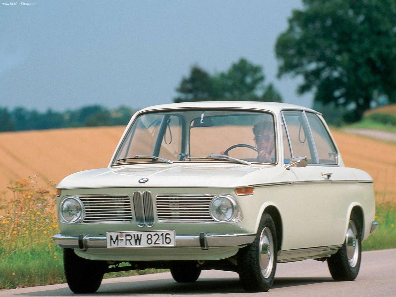 обои 1966 BMW 1600-2 боком перед фото