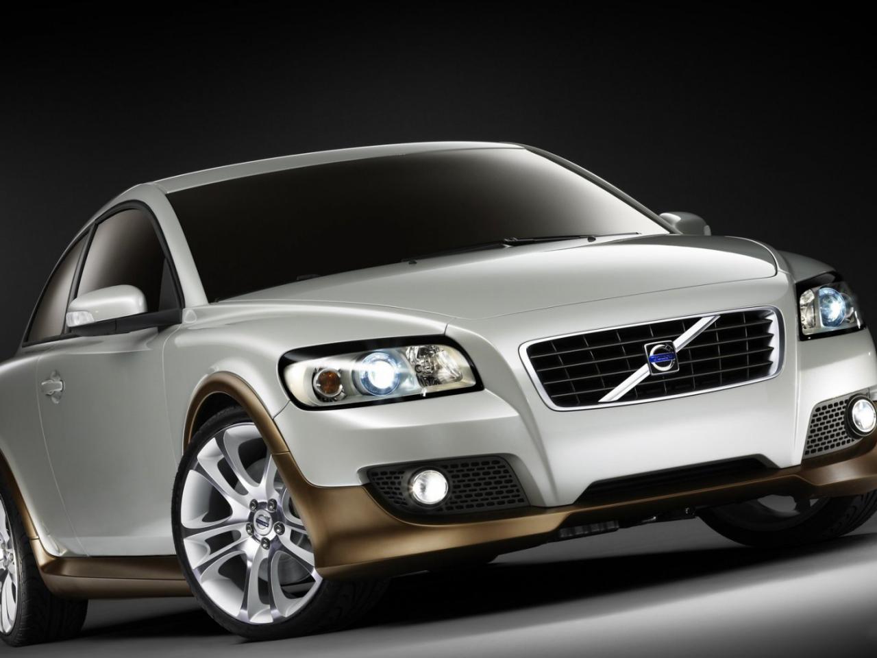 обои Volvo C30 крупный план фото