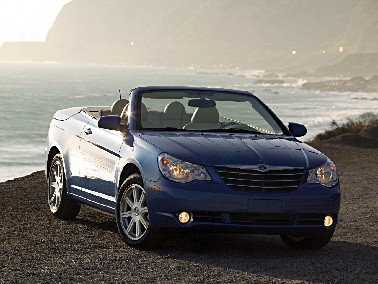 обои Chrysler Sebring кабриолет на фоне океана фото