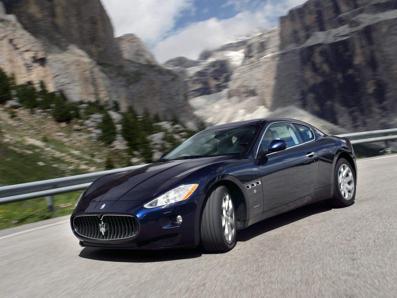 обои Maserati granturismo coupe природа фото