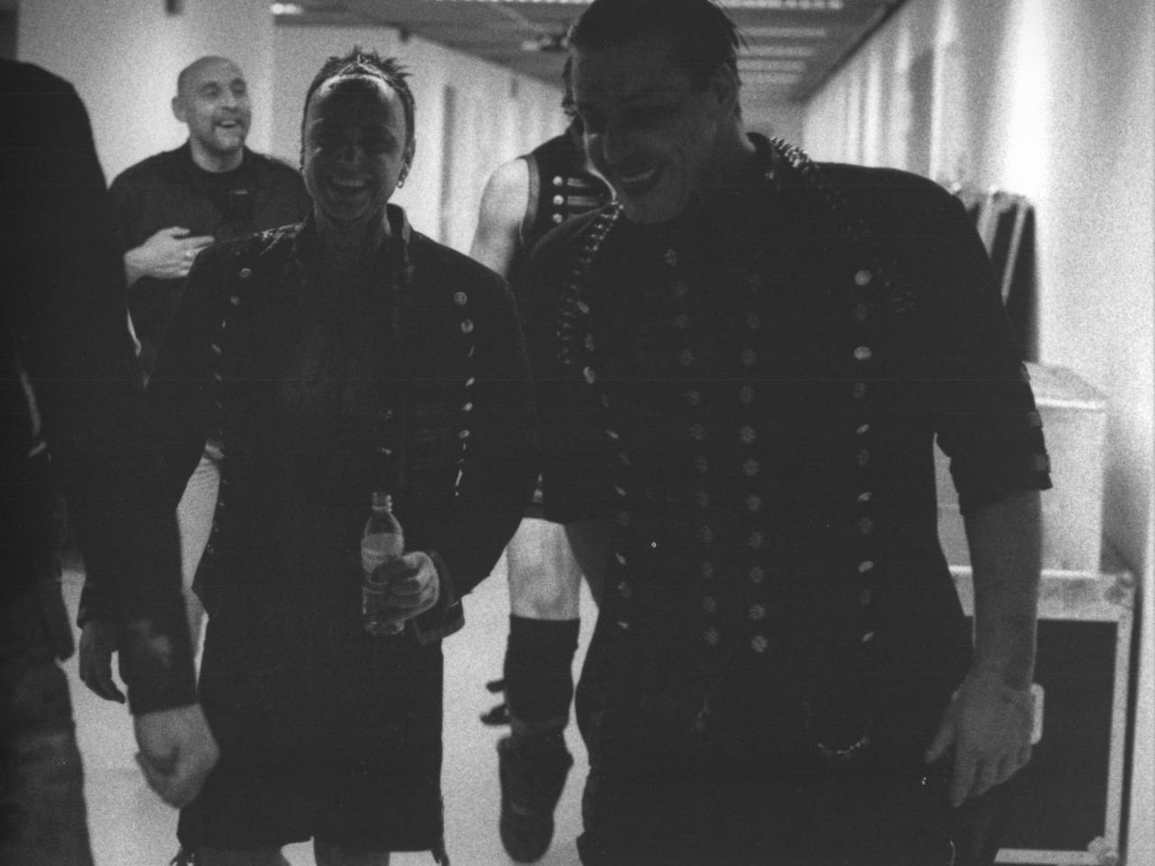 обои Rammstein HEADING FOR STAGE,   ARENA фото