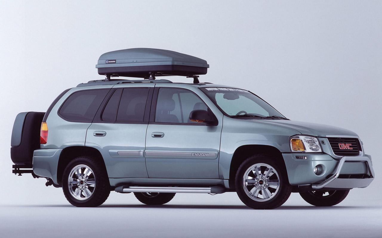 обои GMC Envoy с багажником на крыше фото