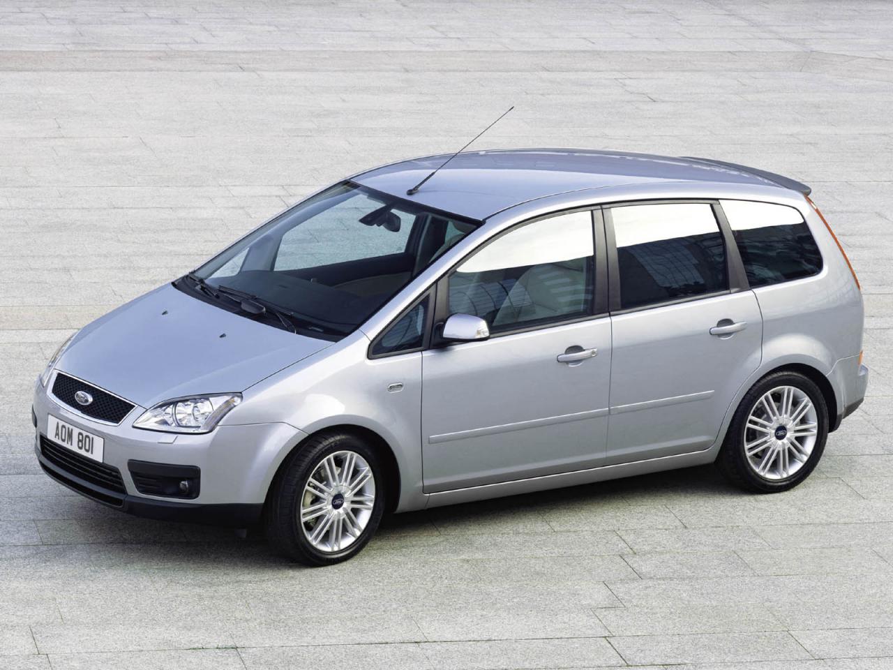 обои Ford C-Max на площадке фото