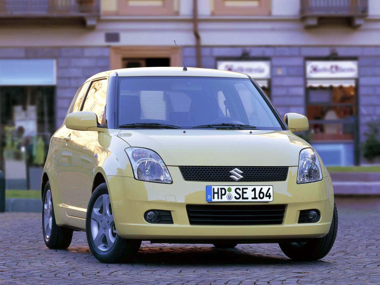 обои Suzuki Swift жёлтый фото