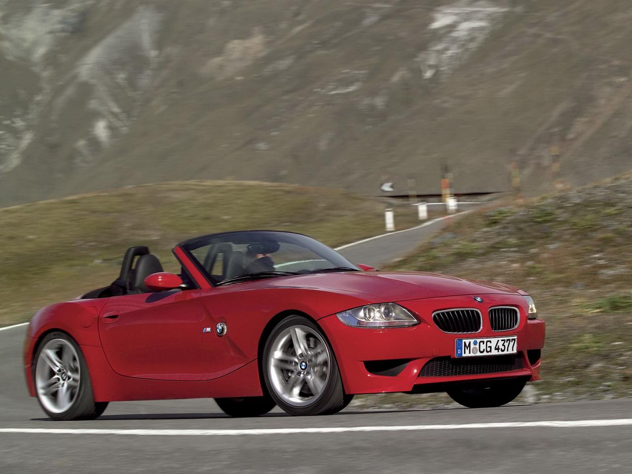 обои BMW Z4 M вид в движении фото