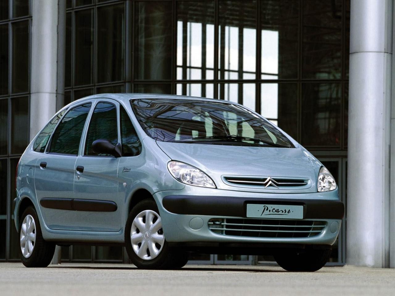 обои Citroёn Xsara Picasso голубой фото