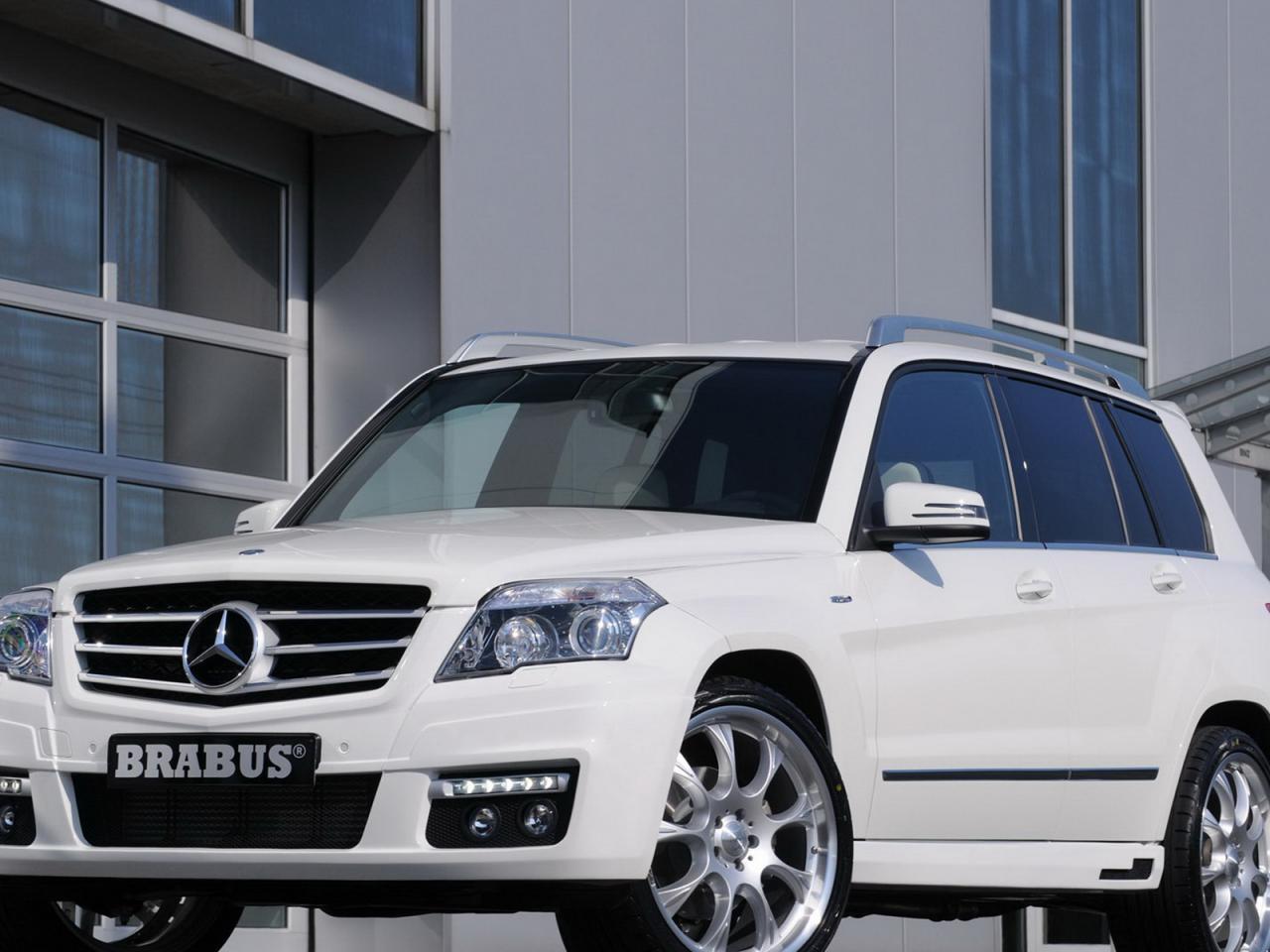 обои MB GLK brabus   вид с камеры в салоне фото