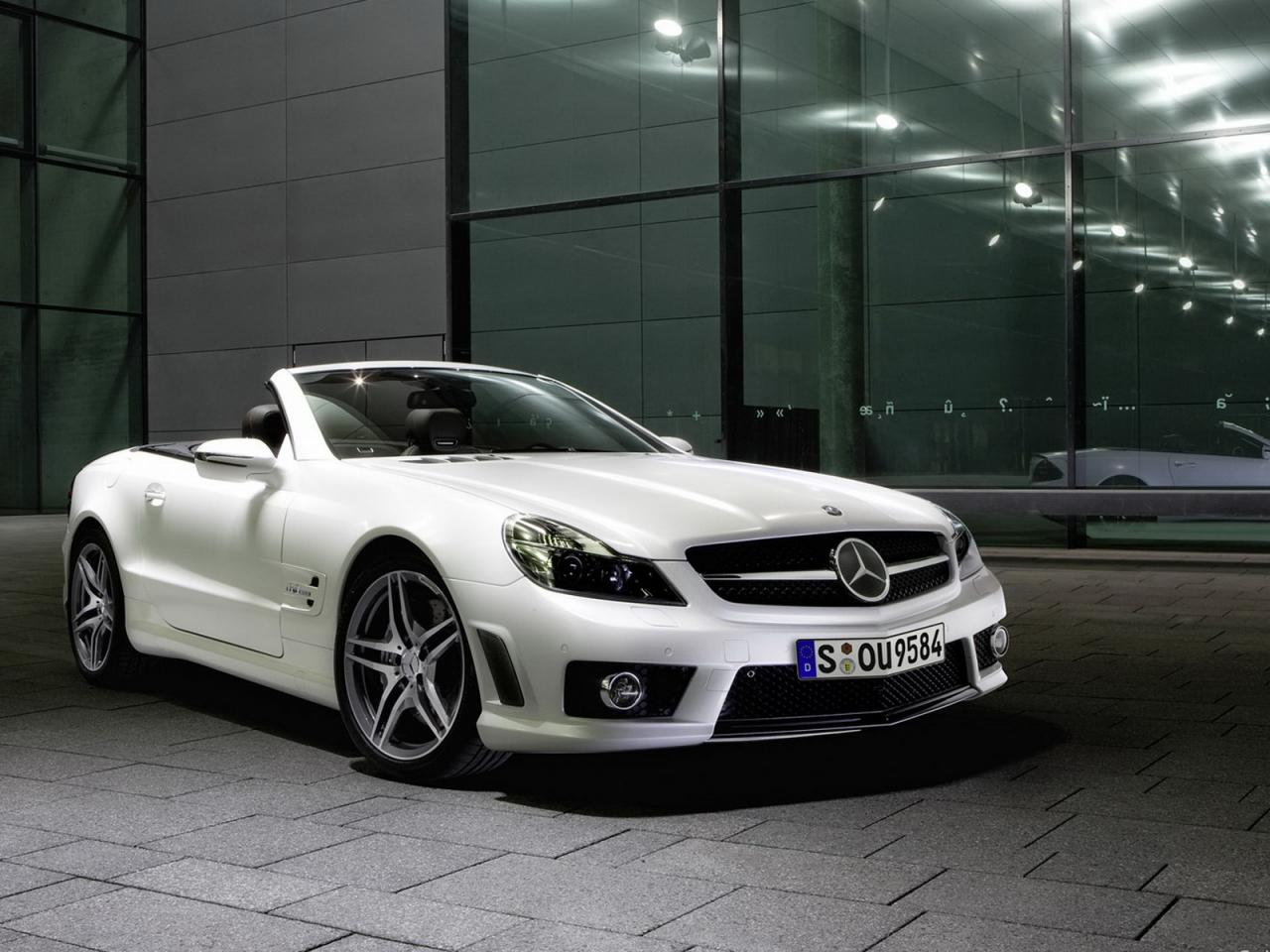 обои MB SL 63 AMG   вид с камеры с другого плана фото