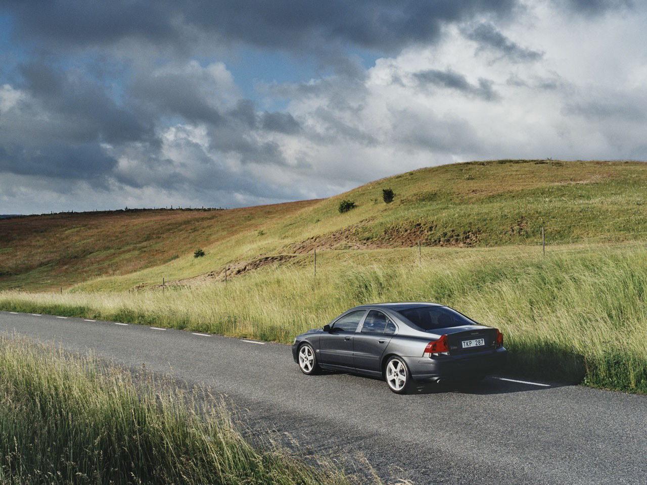 обои Volvo S80 sedan фото