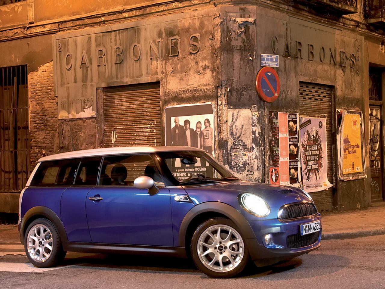 обои Mini Cooper D Clubman вид авто под углом фото