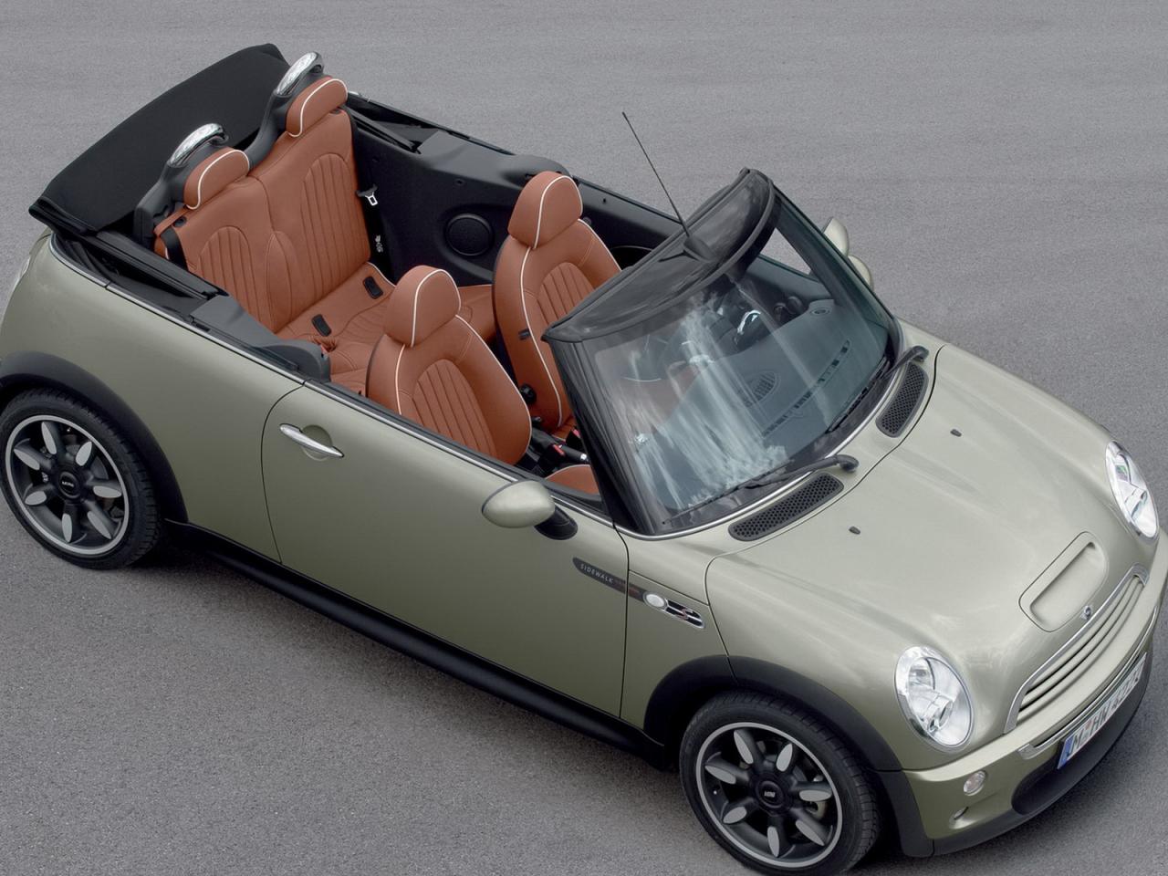 обои Mini Cabrio вид авто сверху фото