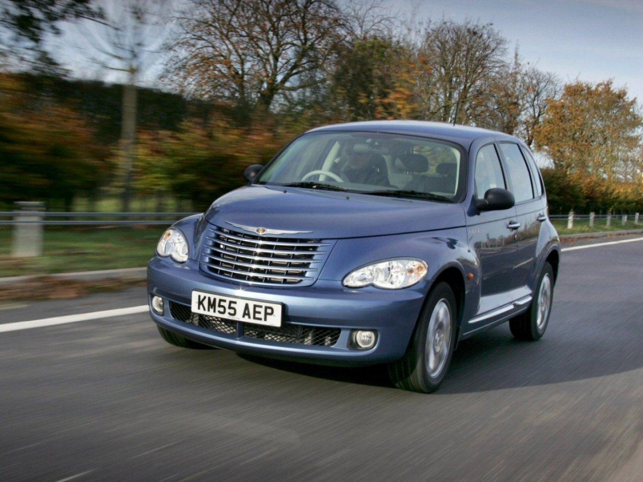 обои Chrysler PT Cruiser в движении вид спереди фото