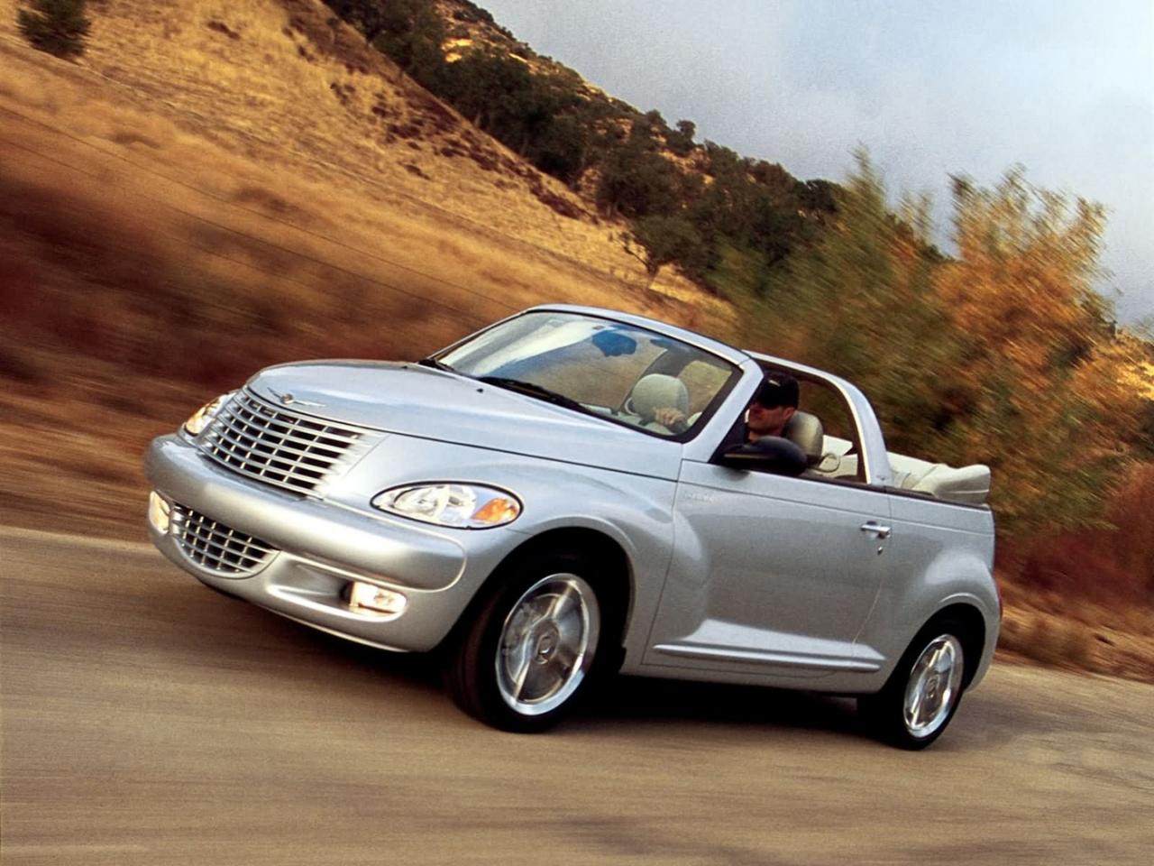 обои Chrysler PT Cruiser кабриолет в движении фото