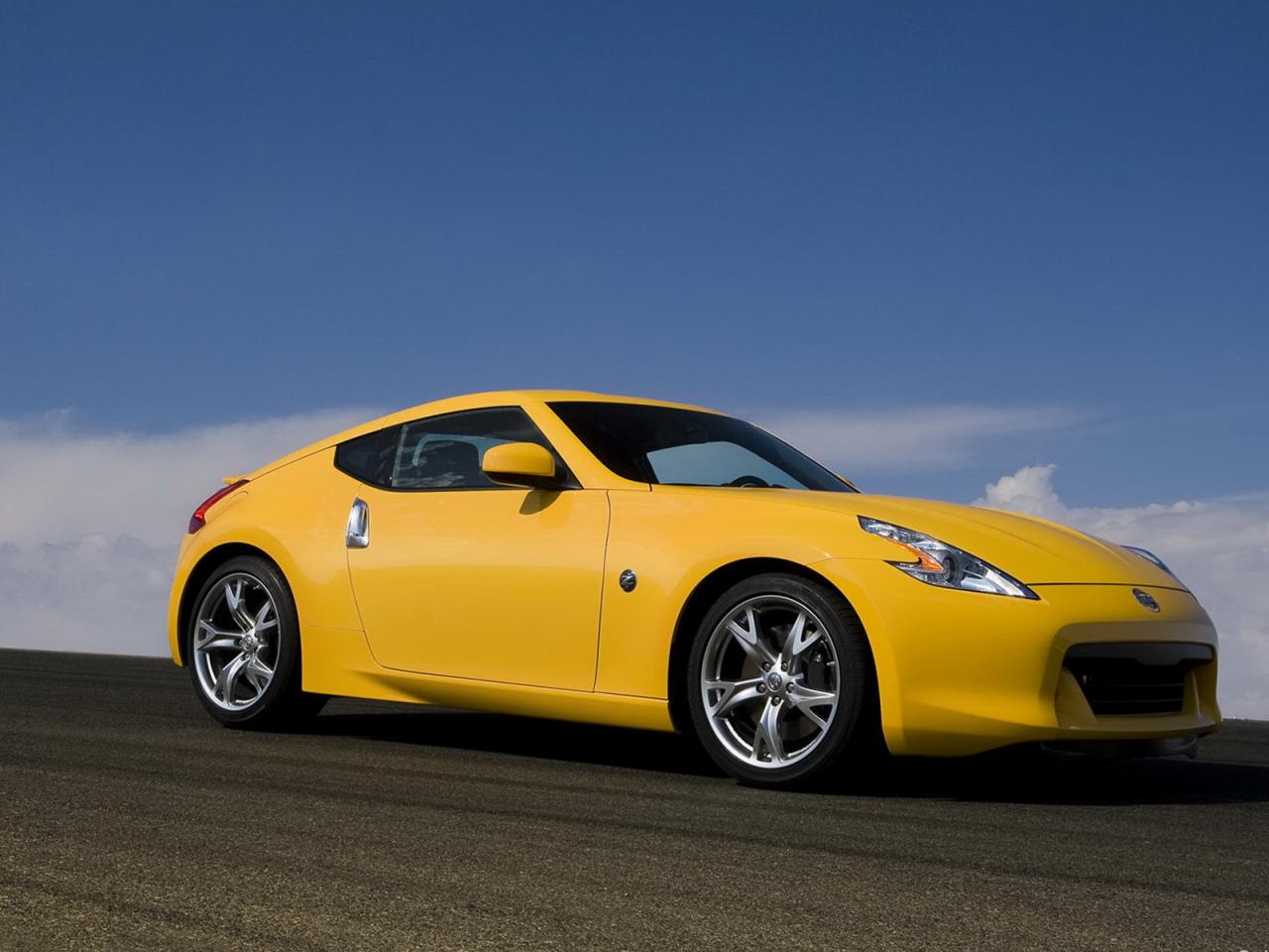 обои Nissan 370Z вид авто с другого плана фото