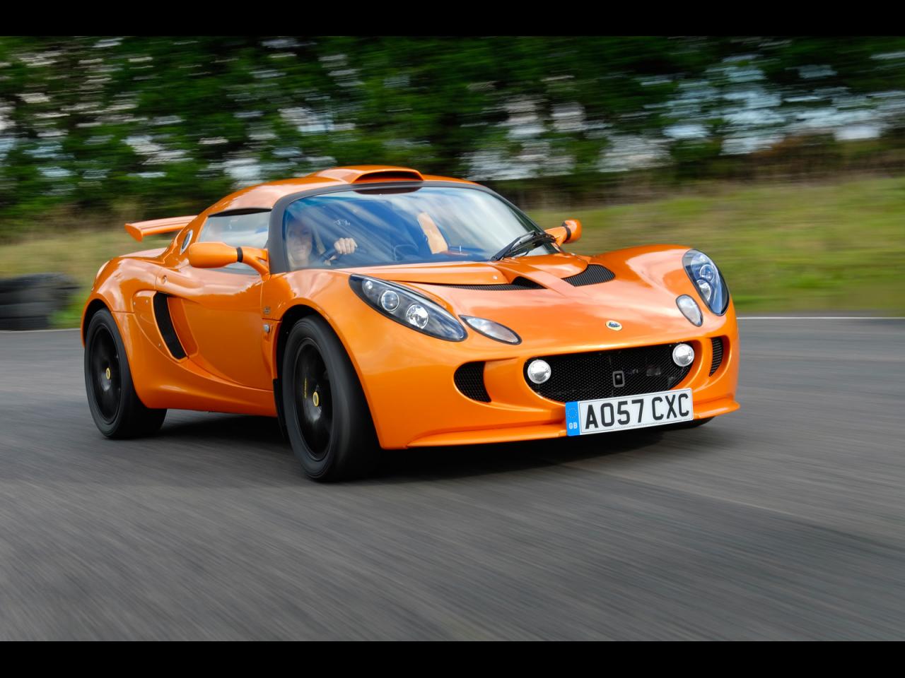 обои Lotus Exige S Performance Package Front Angle Speed фото