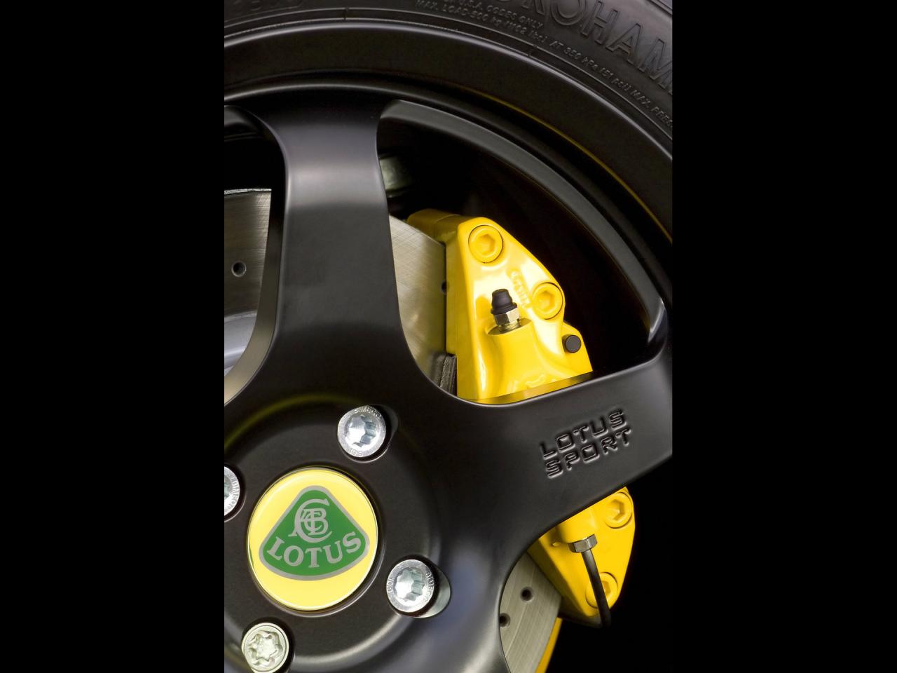 обои Lotus Sport Exige 240R Brake Calipers фото