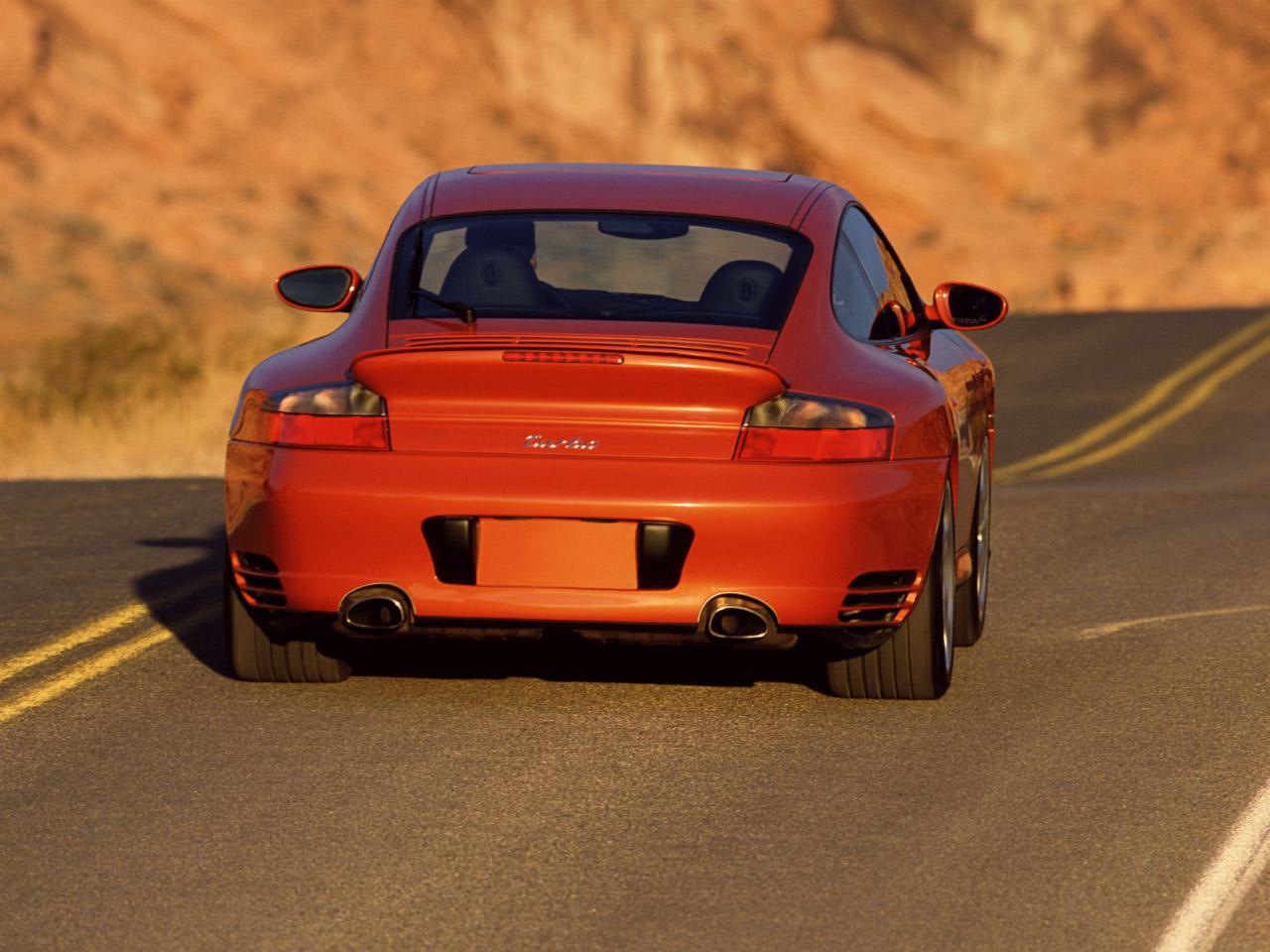 обои Porsche 911 Turbo Red Rear фото