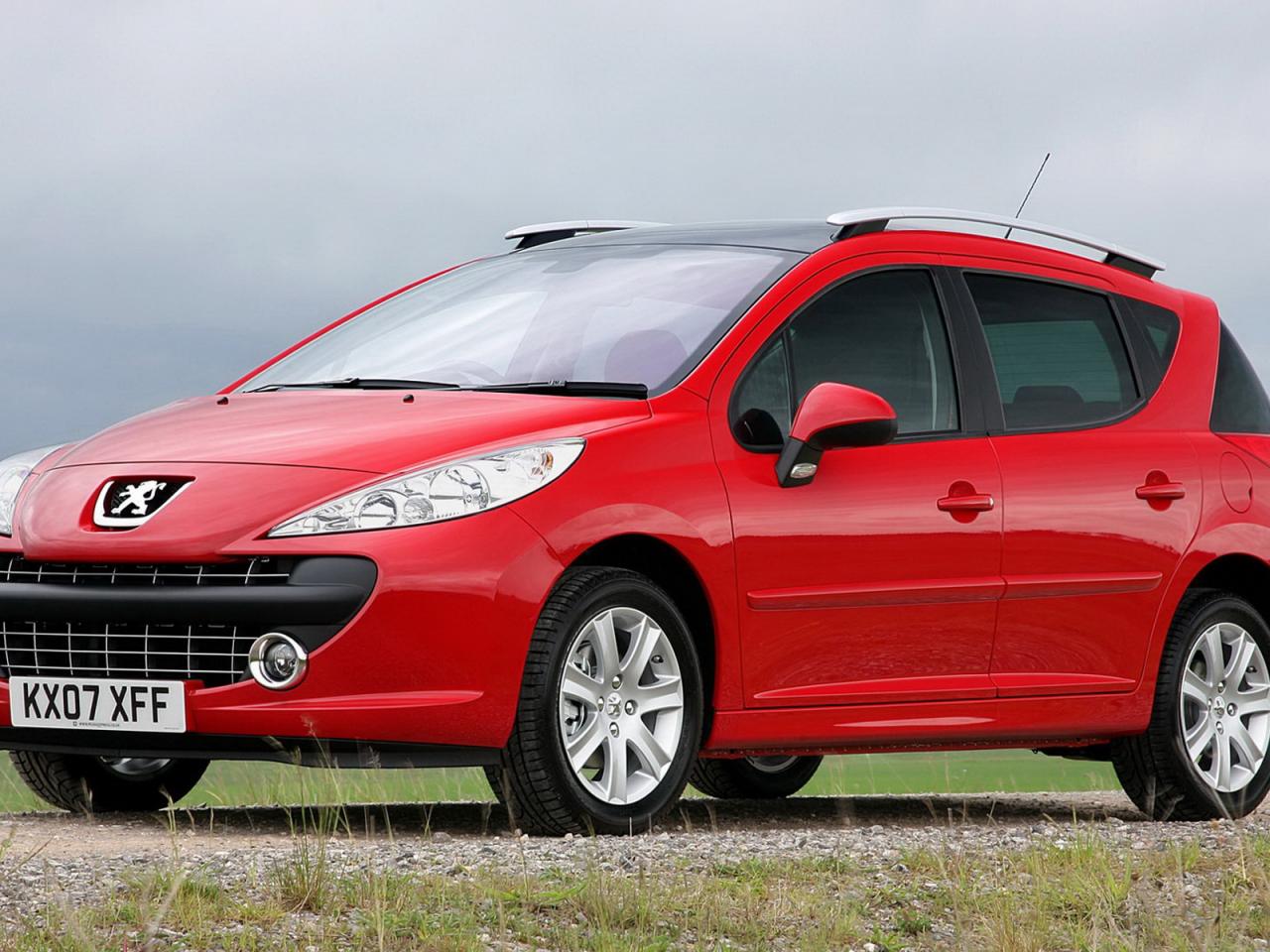 обои Peugeot 207SW 2007 вид авто спереди фото